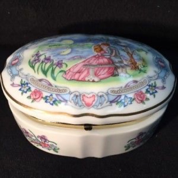 Rare Vintage 1980s Heritage Gail Limited Edition Music Box